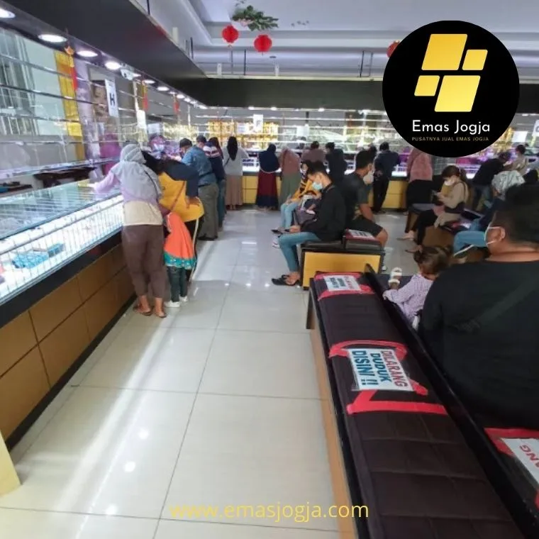 toko emas semar solo