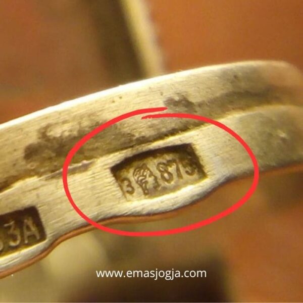 Arti Kode Emas 875 Emas Asli 21K? Cek Harga & Nilainya